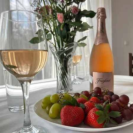 Casa Rea - Comfortable With Free Parking